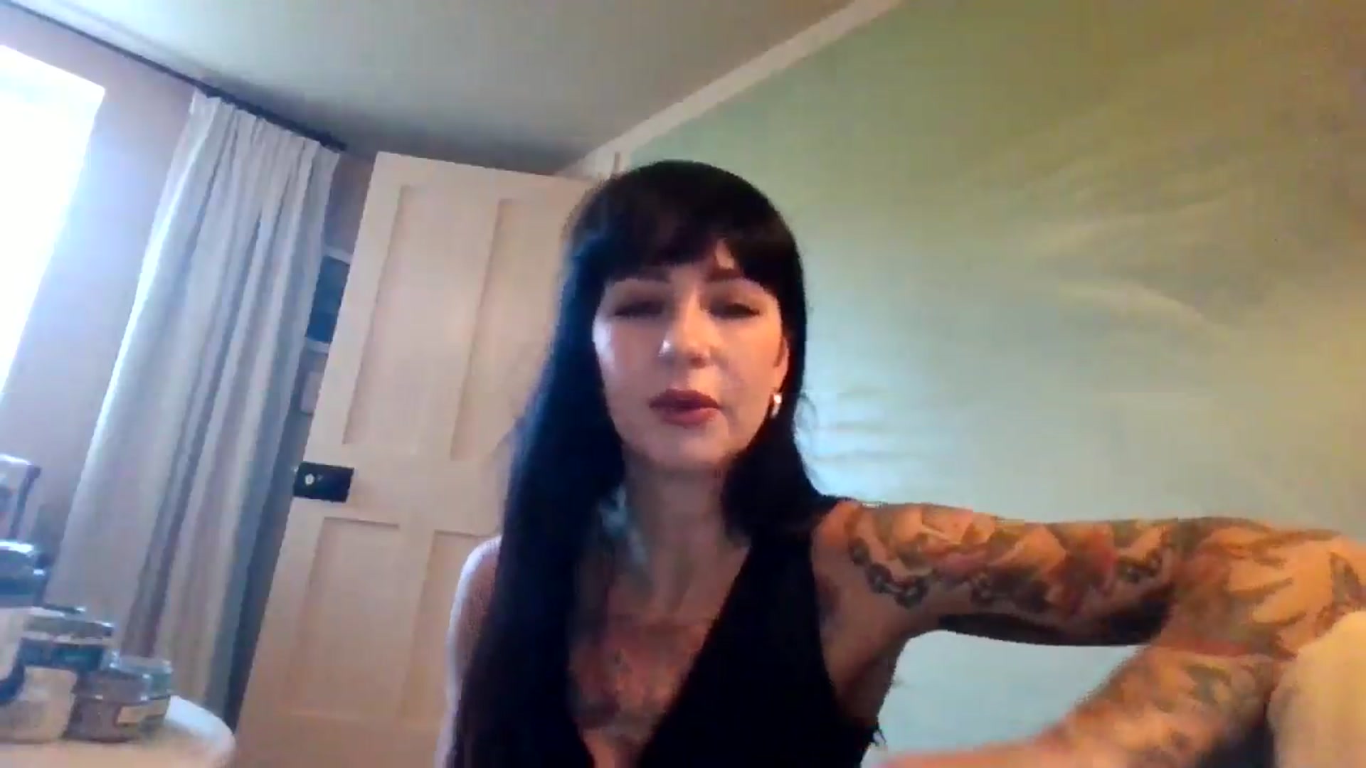 Gallery image thumbnail from MargotMills_'s myfreecams stream on, 09/18/2025, 15:44 image 13 of 20