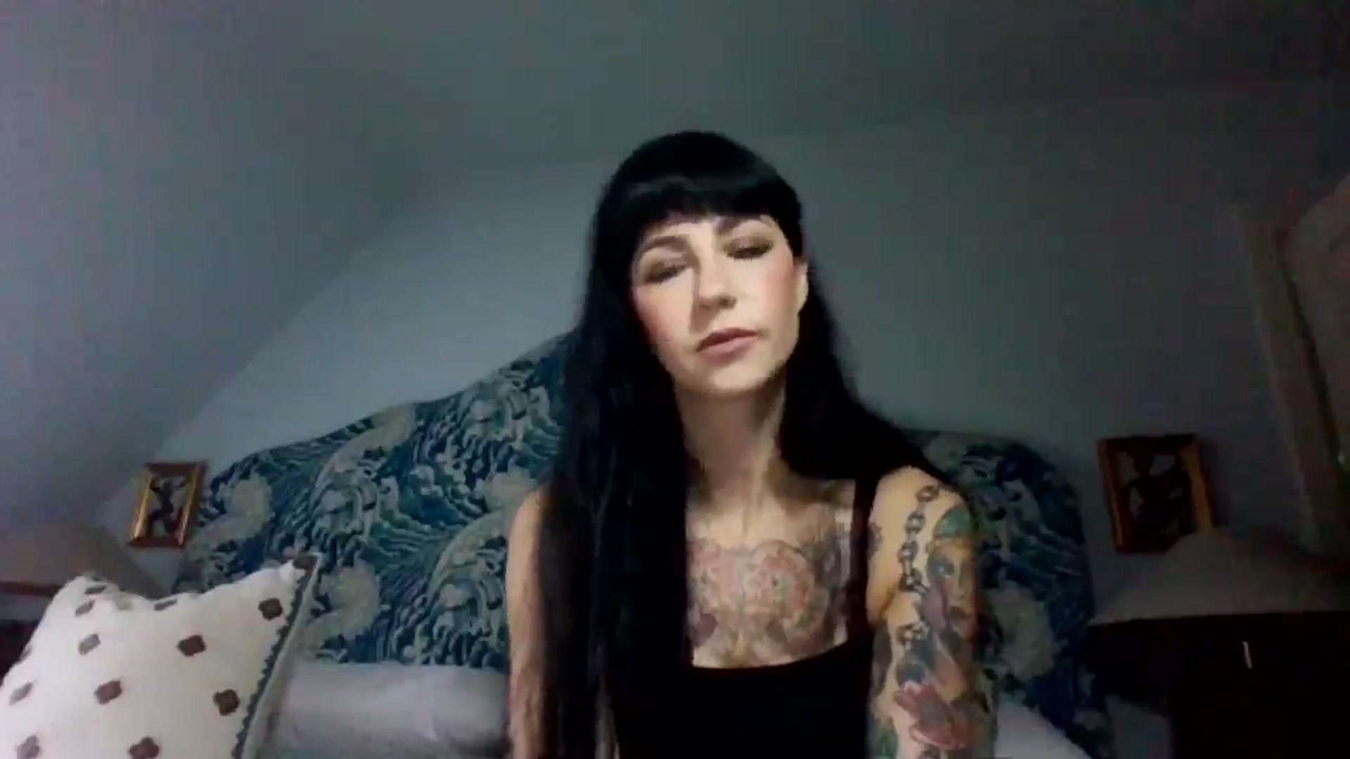 Gallery image thumbnail from MargotMills_'s myfreecams stream on, 09/26/2025, 14:24 image 9 of 20