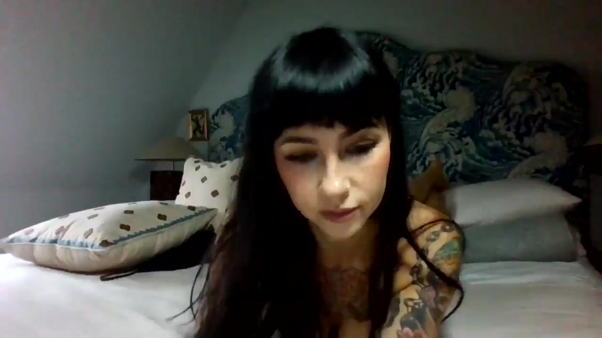 Gallery image thumbnail from MargotMills_'s myfreecams stream on, 09/26/2025, 14:24 image 18 of 20