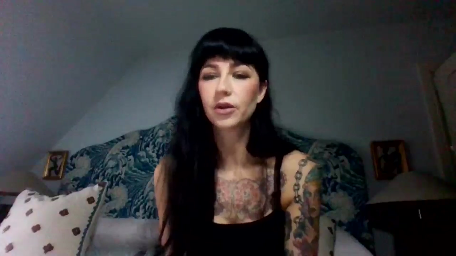 Gallery image thumbnail from MargotMills_'s myfreecams stream on, 09/26/2025, 14:24 image 6 of 20