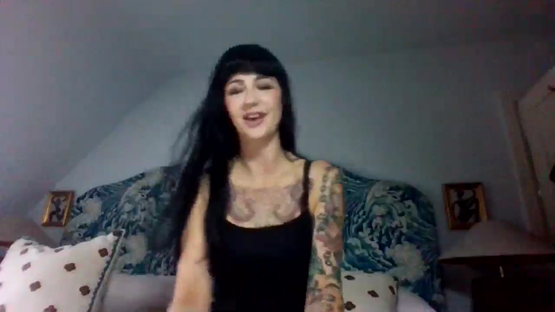 Gallery image thumbnail from MargotMills_'s myfreecams stream on, 09/26/2025, 14:24 image 12 of 20