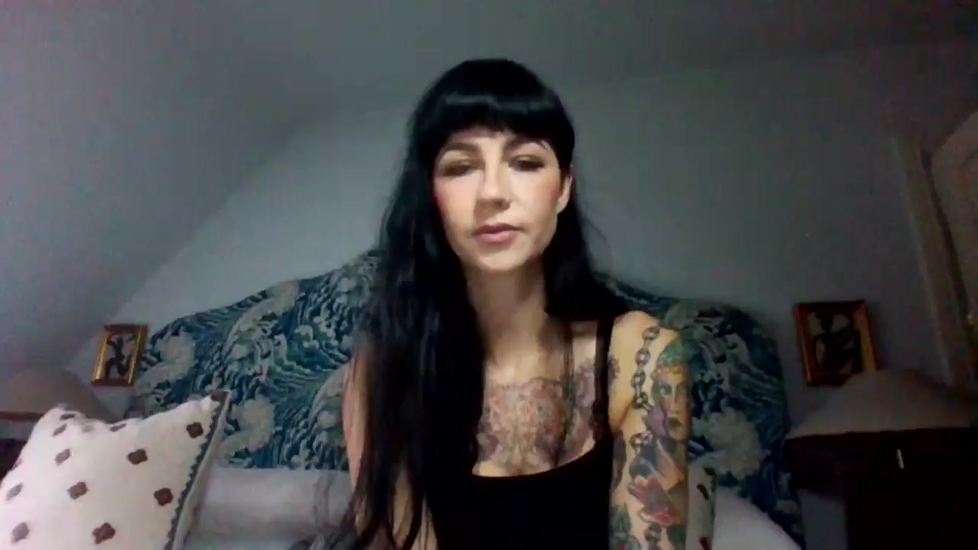 Gallery image thumbnail from MargotMills_'s myfreecams stream on, 09/26/2025, 14:24 image 3 of 20