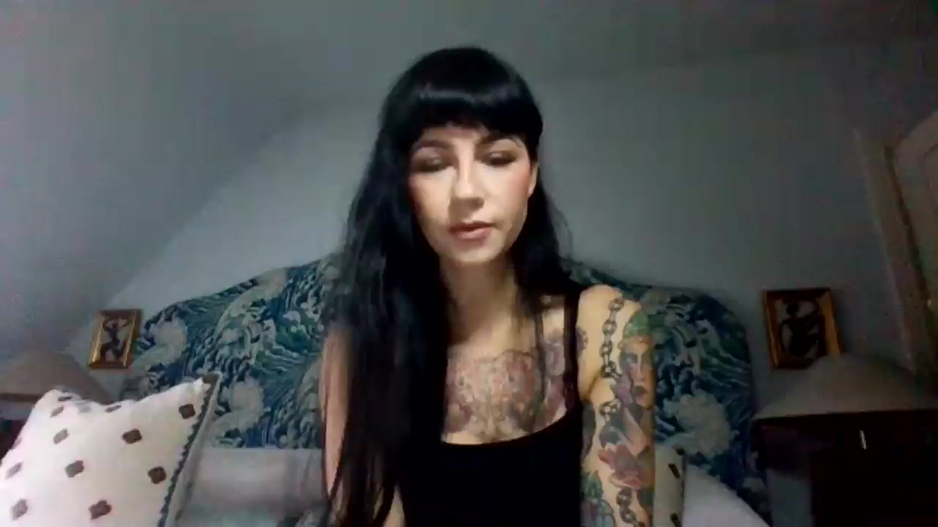 Gallery image thumbnail from MargotMills_'s myfreecams stream on, 09/26/2025, 14:24 image 1 of 20