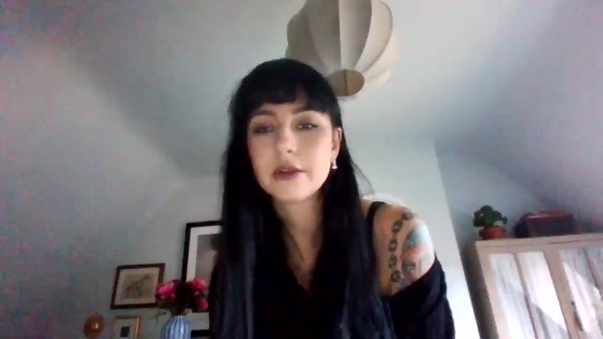 Gallery image thumbnail from MargotMills_'s myfreecams stream on, 09/28/2025, 16:01 image 3 of 20