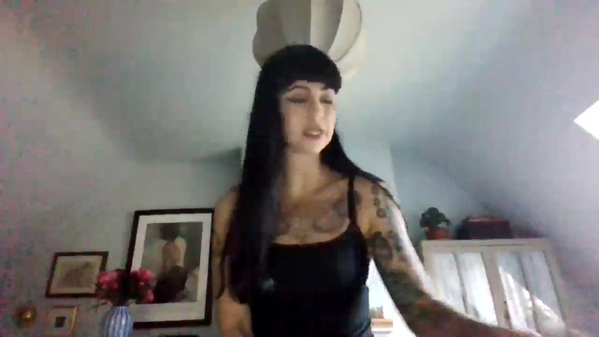 Gallery image thumbnail from MargotMills_'s myfreecams stream on, 09/28/2025, 16:01 image 12 of 20