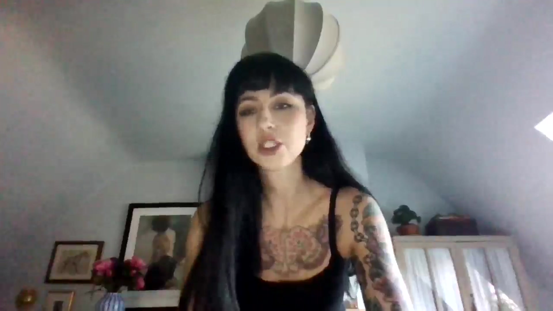 Gallery image thumbnail from MargotMills_'s myfreecams stream on, 09/28/2025, 16:01 image 15 of 20