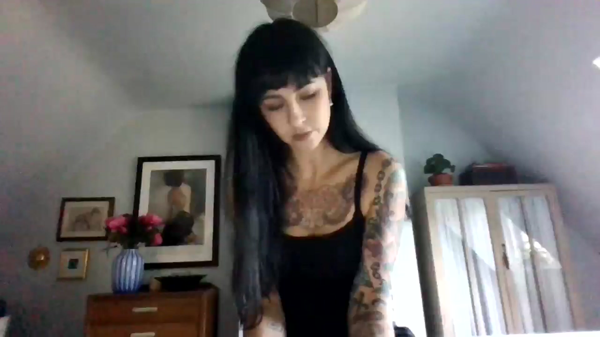 Gallery image thumbnail from MargotMills_'s myfreecams stream on, 09/28/2025, 16:01 image 16 of 20