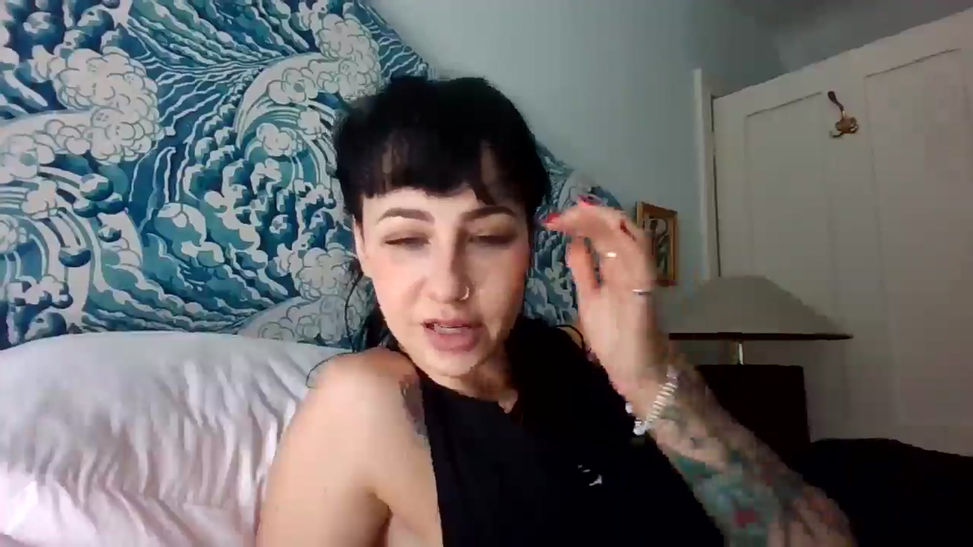 Gallery image thumbnail from MargotMills_'s myfreecams stream on, 09/29/2025, 09:56 image 12 of 20