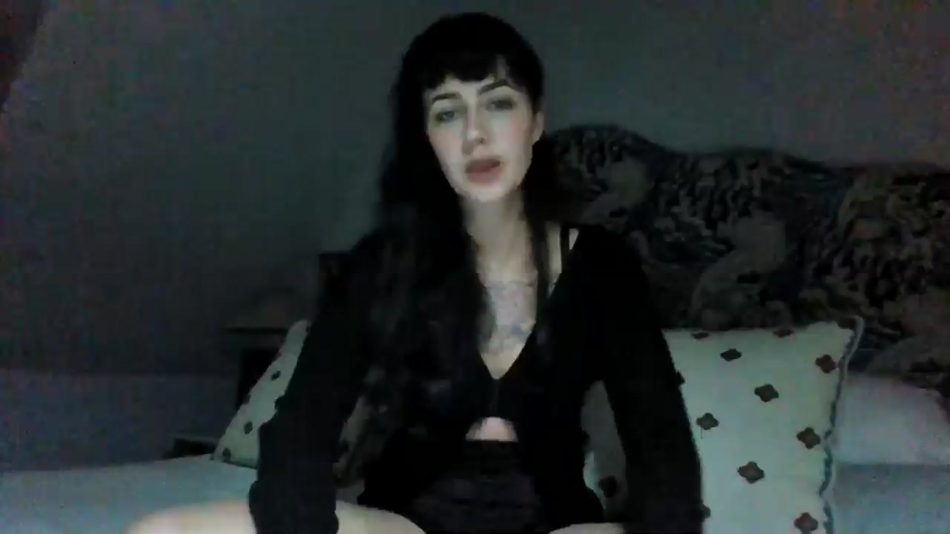 Gallery image thumbnail from MargotMills_'s myfreecams stream on, 09/29/2025, 20:40 image 12 of 20