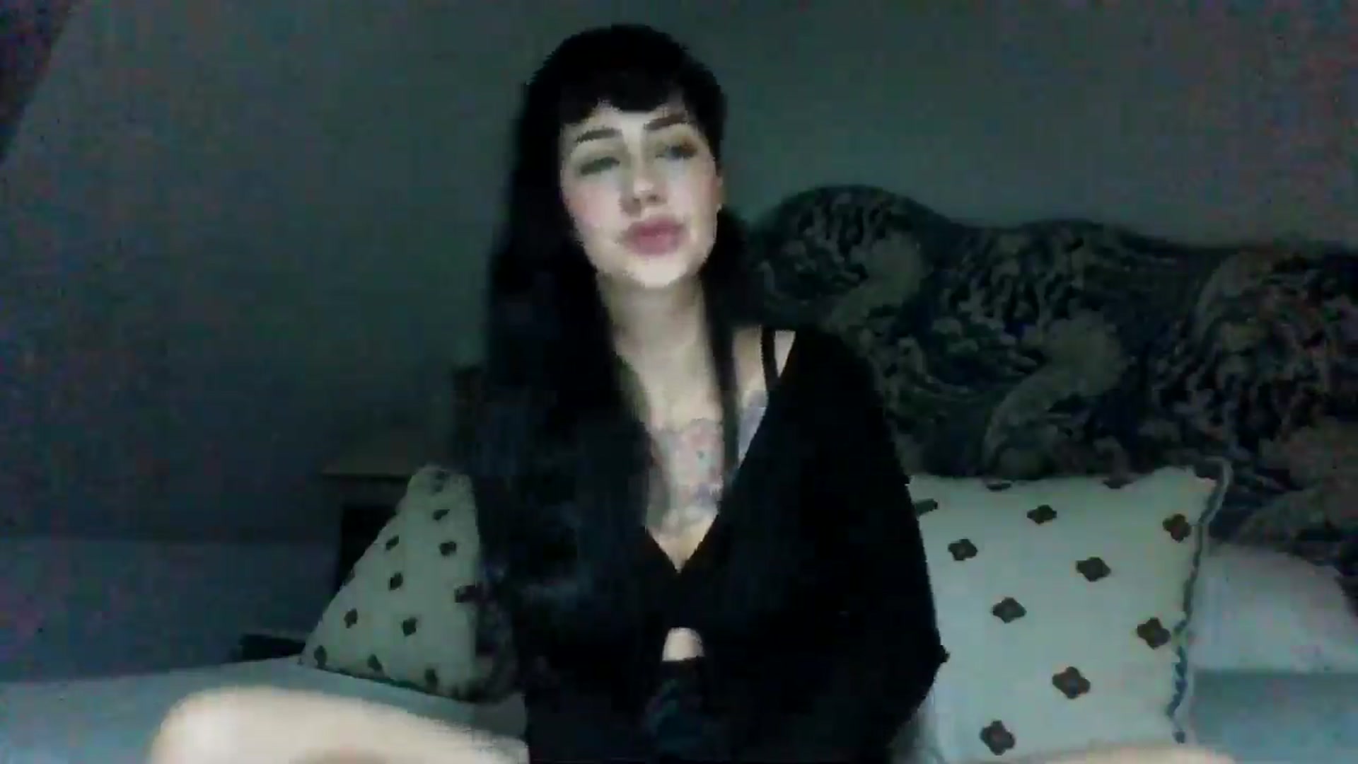 Gallery image thumbnail from MargotMills_'s myfreecams stream on, 09/29/2025, 20:40 image 13 of 20