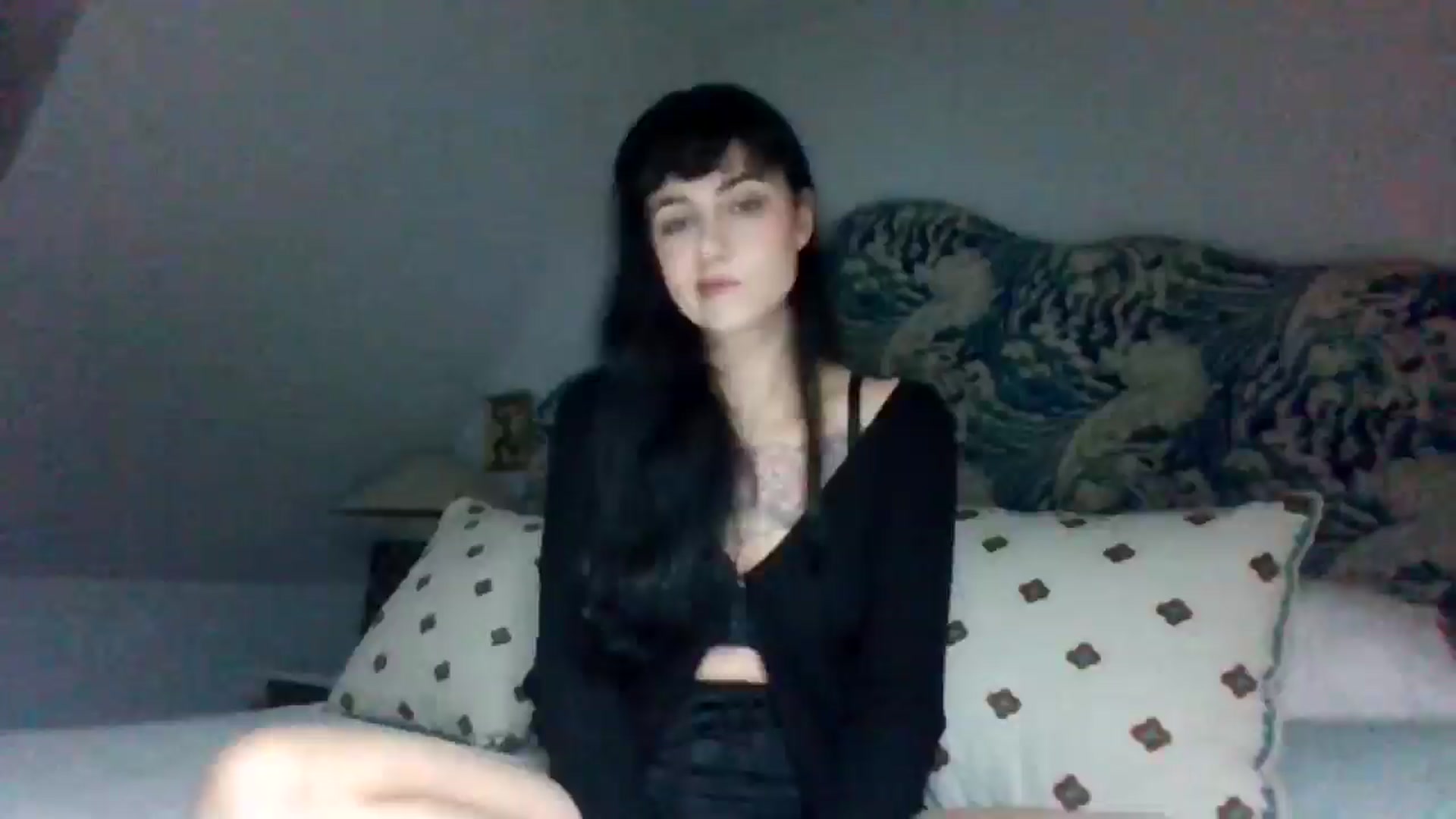 Gallery image thumbnail from MargotMills_'s myfreecams stream on, 09/29/2025, 20:40 image 8 of 20