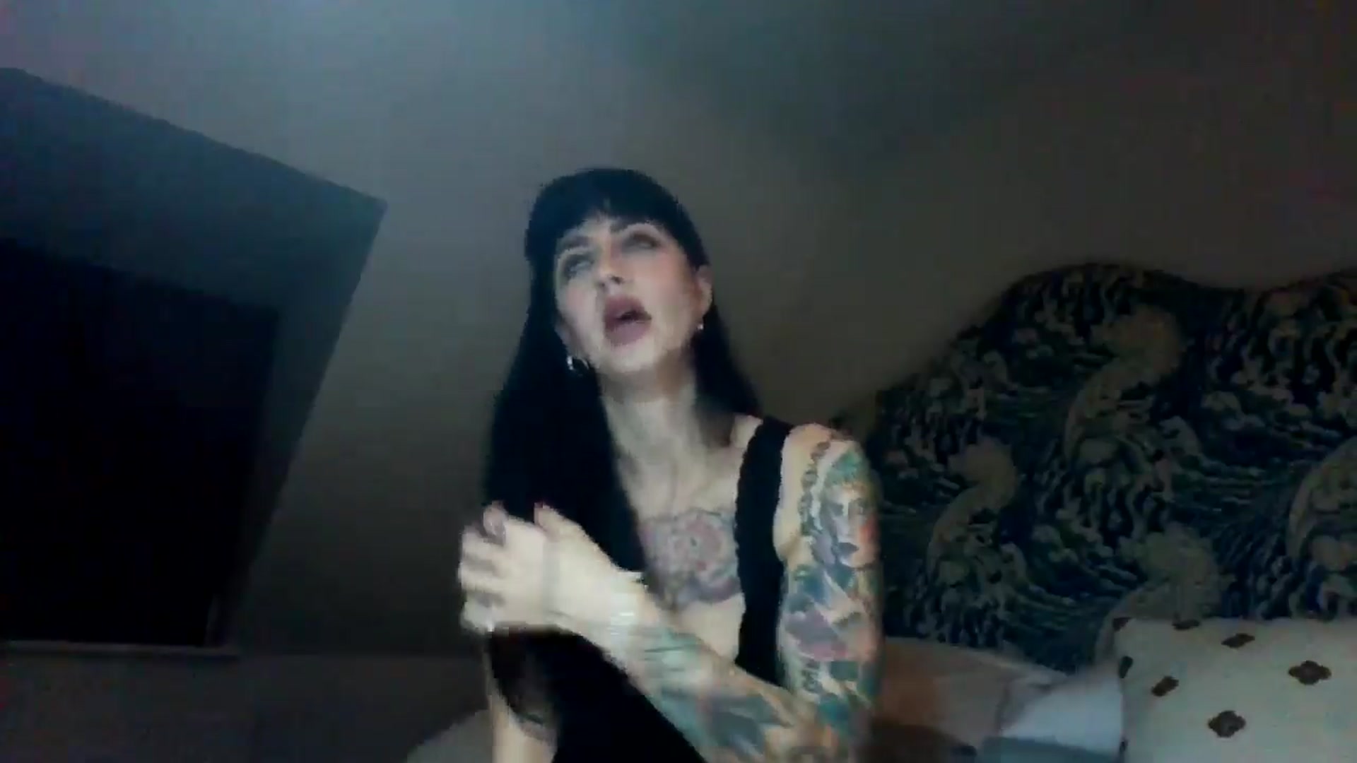 Gallery image thumbnail from MargotMills_'s myfreecams stream on, 09/30/2025, 22:49 image 14 of 20