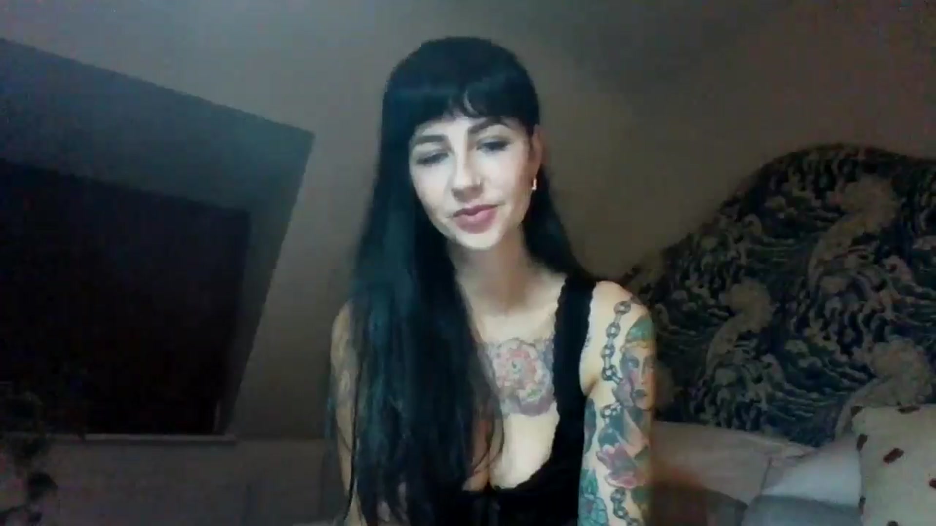 Gallery image thumbnail from MargotMills_'s myfreecams stream on, 09/30/2025, 22:49 image 9 of 20