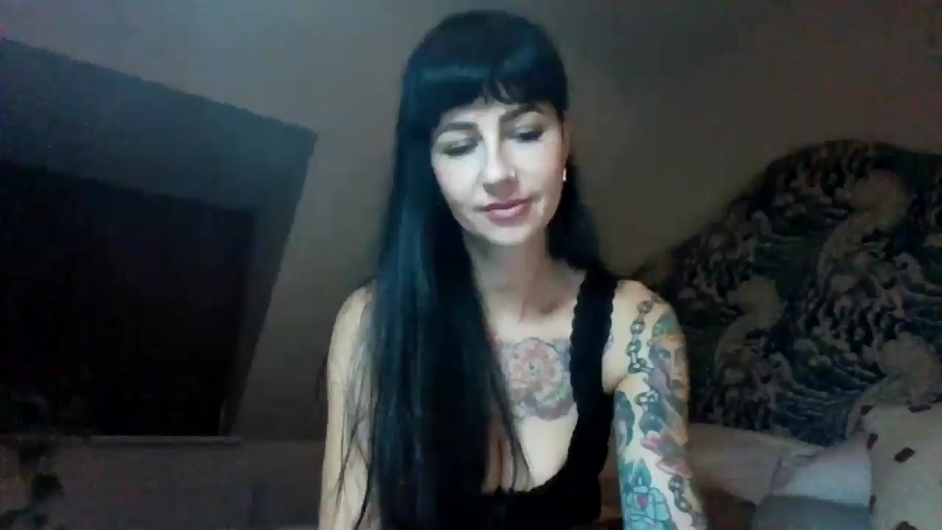 Gallery image thumbnail from MargotMills_'s myfreecams stream on, 09/30/2025, 22:49 image 10 of 20