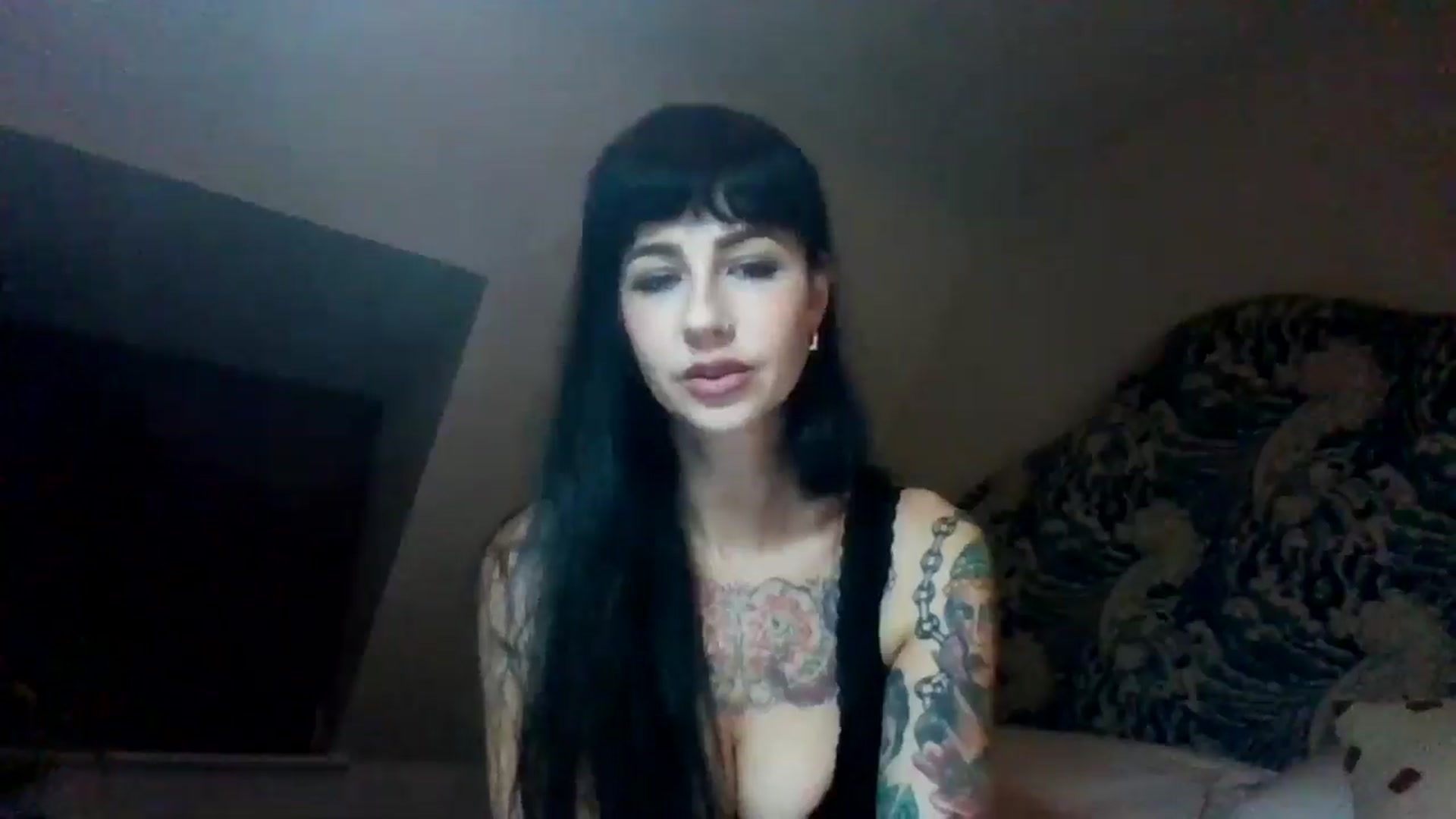 Gallery image thumbnail from MargotMills_'s myfreecams stream on, 09/30/2025, 22:49 image 4 of 20