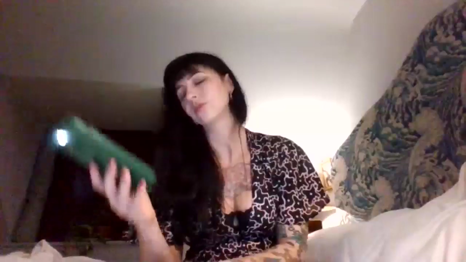 Gallery image thumbnail from MargotMills_'s myfreecams stream on, 10/02/2025, 21:49 image 8 of 20