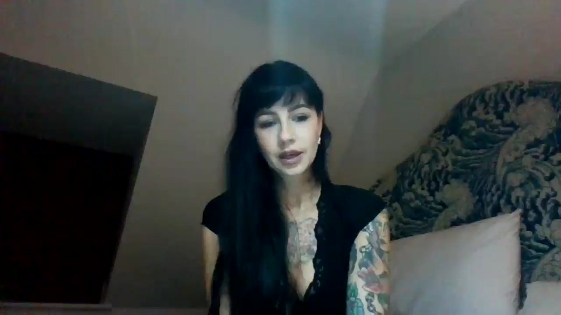 Gallery image thumbnail from MargotMills_'s myfreecams stream on, 10/11/2025, 22:29 image 19 of 20
