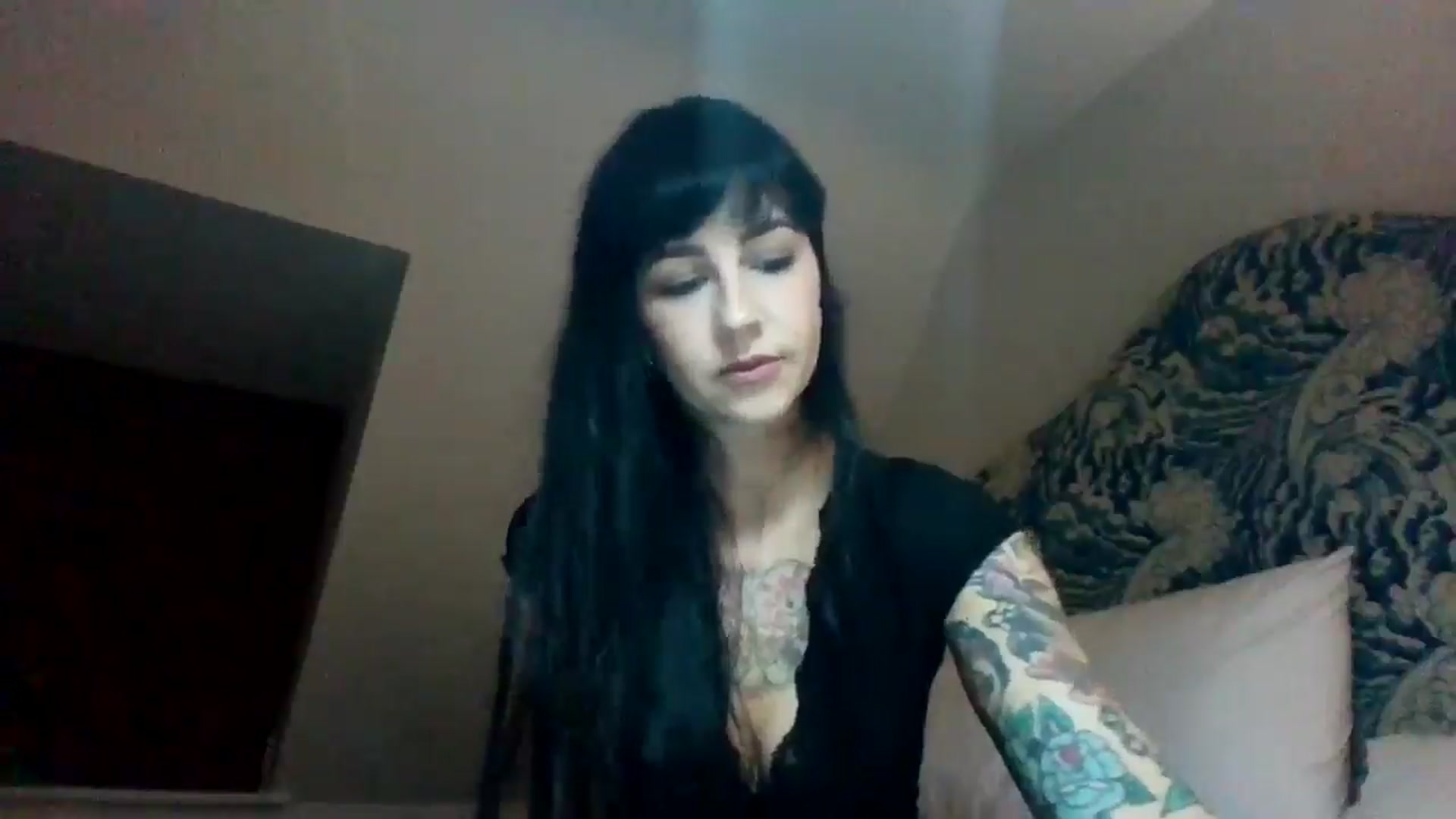 Gallery image thumbnail from MargotMills_'s myfreecams stream on, 10/11/2025, 22:29 image 5 of 20