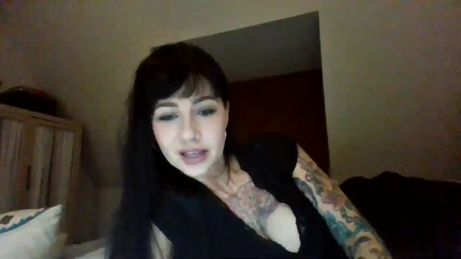 Gallery image thumbnail from MargotMills_'s myfreecams stream on, 10/11/2025, 23:03 image 20 of 20