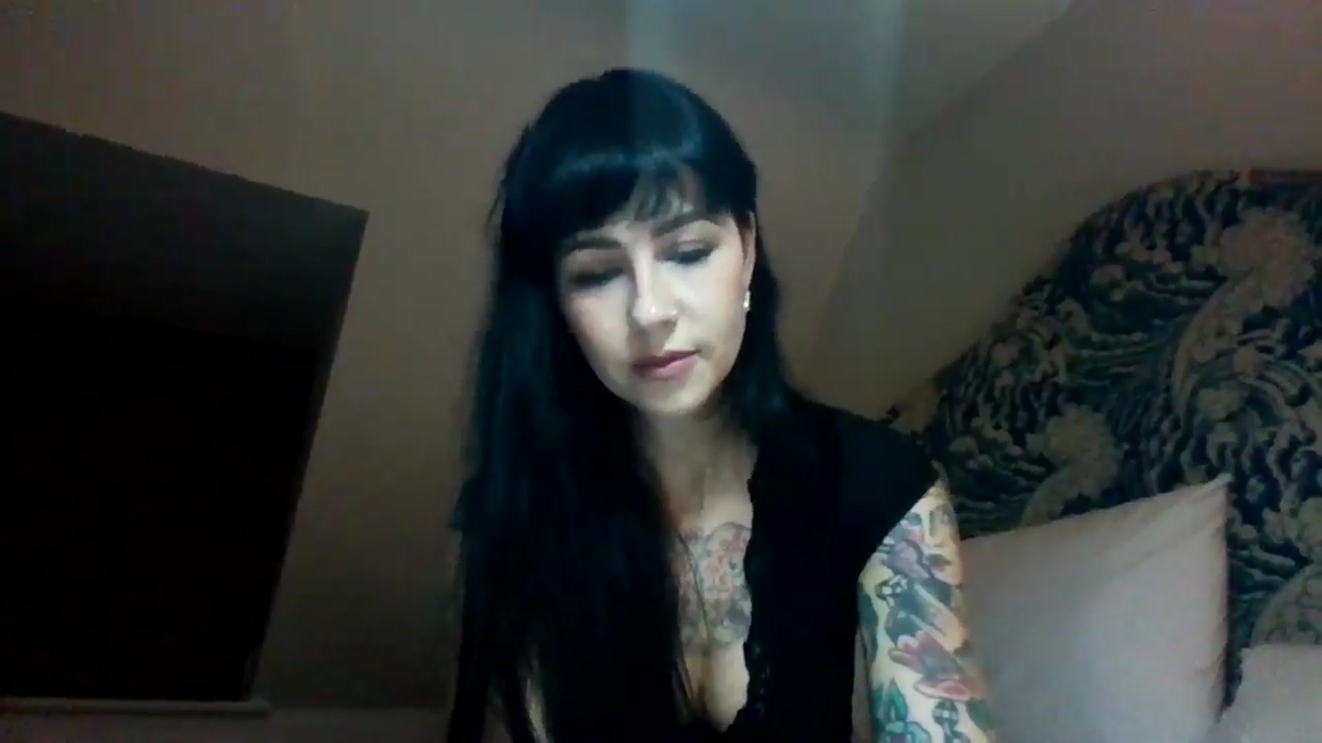 Gallery image thumbnail from MargotMills_'s myfreecams stream on, 10/11/2025, 23:03 image 3 of 20