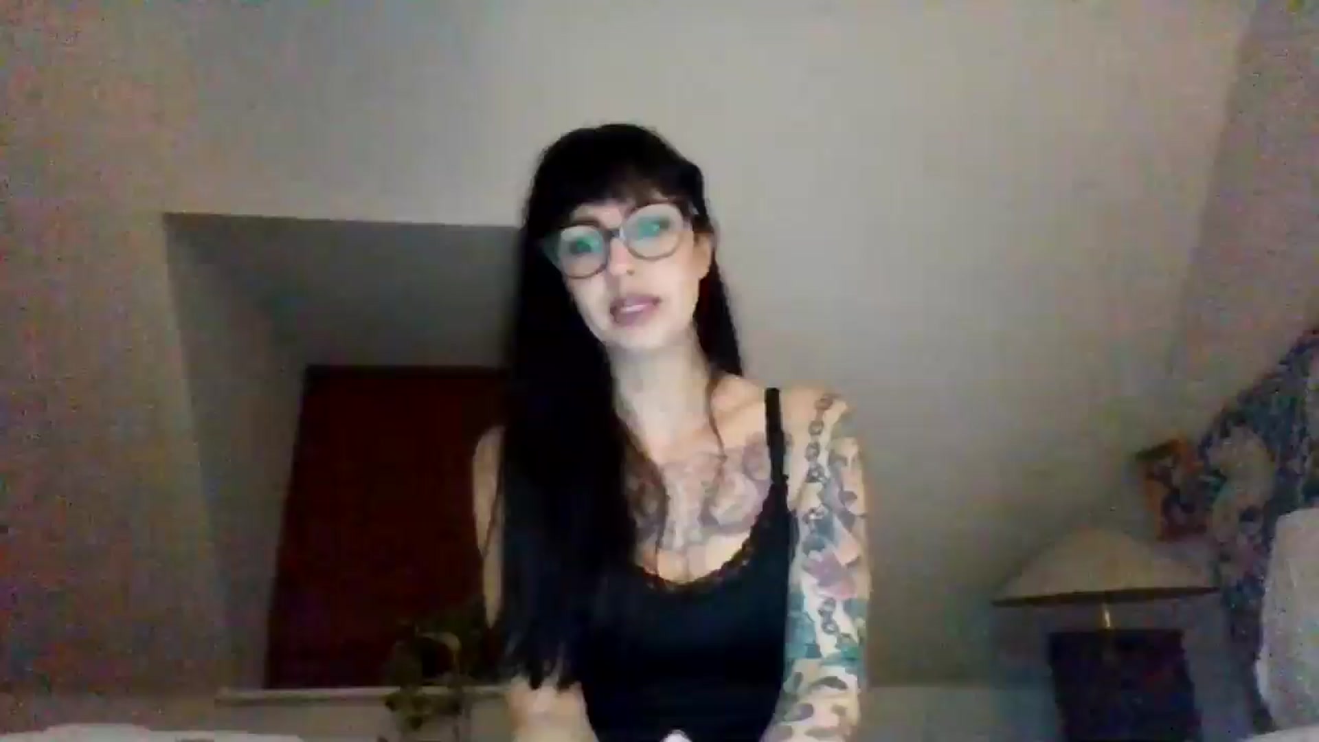 Gallery image thumbnail from MargotMills_'s myfreecams stream on, 10/12/2025, 20:56 image 10 of 20