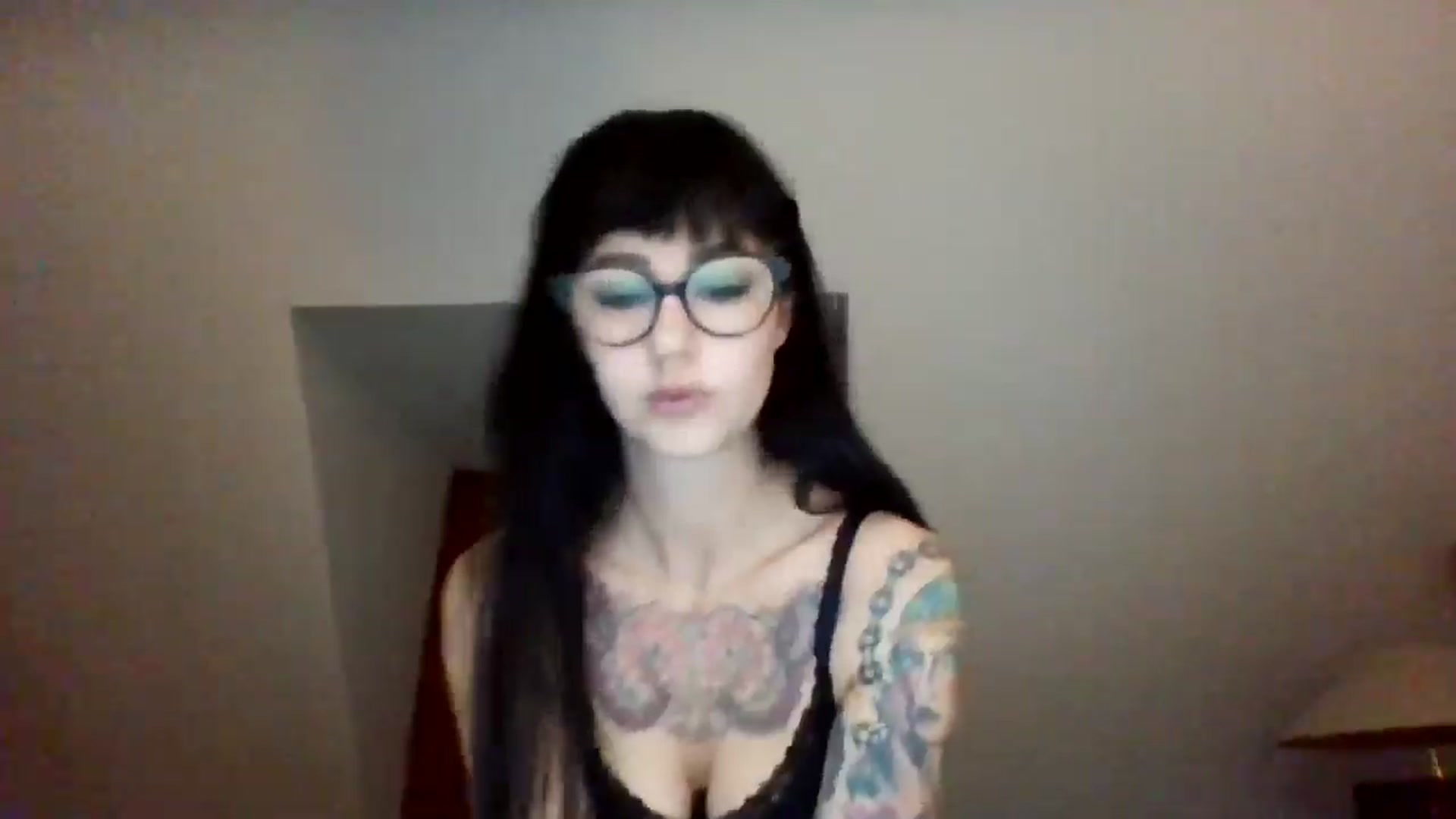 Gallery image thumbnail from MargotMills_'s myfreecams stream on, 10/12/2025, 21:56 image 9 of 20