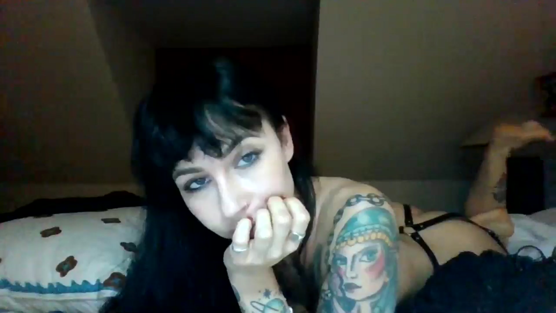 Gallery image thumbnail from MargotMills_'s myfreecams stream on, 10/12/2025, 21:56 image 20 of 20