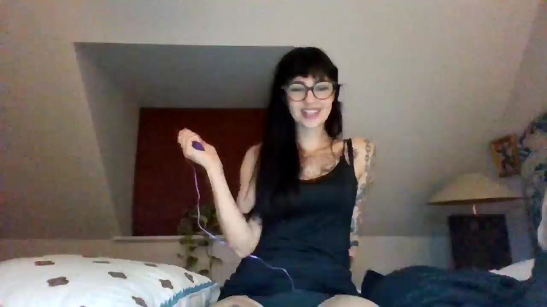 Gallery image thumbnail from MargotMills_'s myfreecams stream on, 10/12/2025, 21:56 image 4 of 20