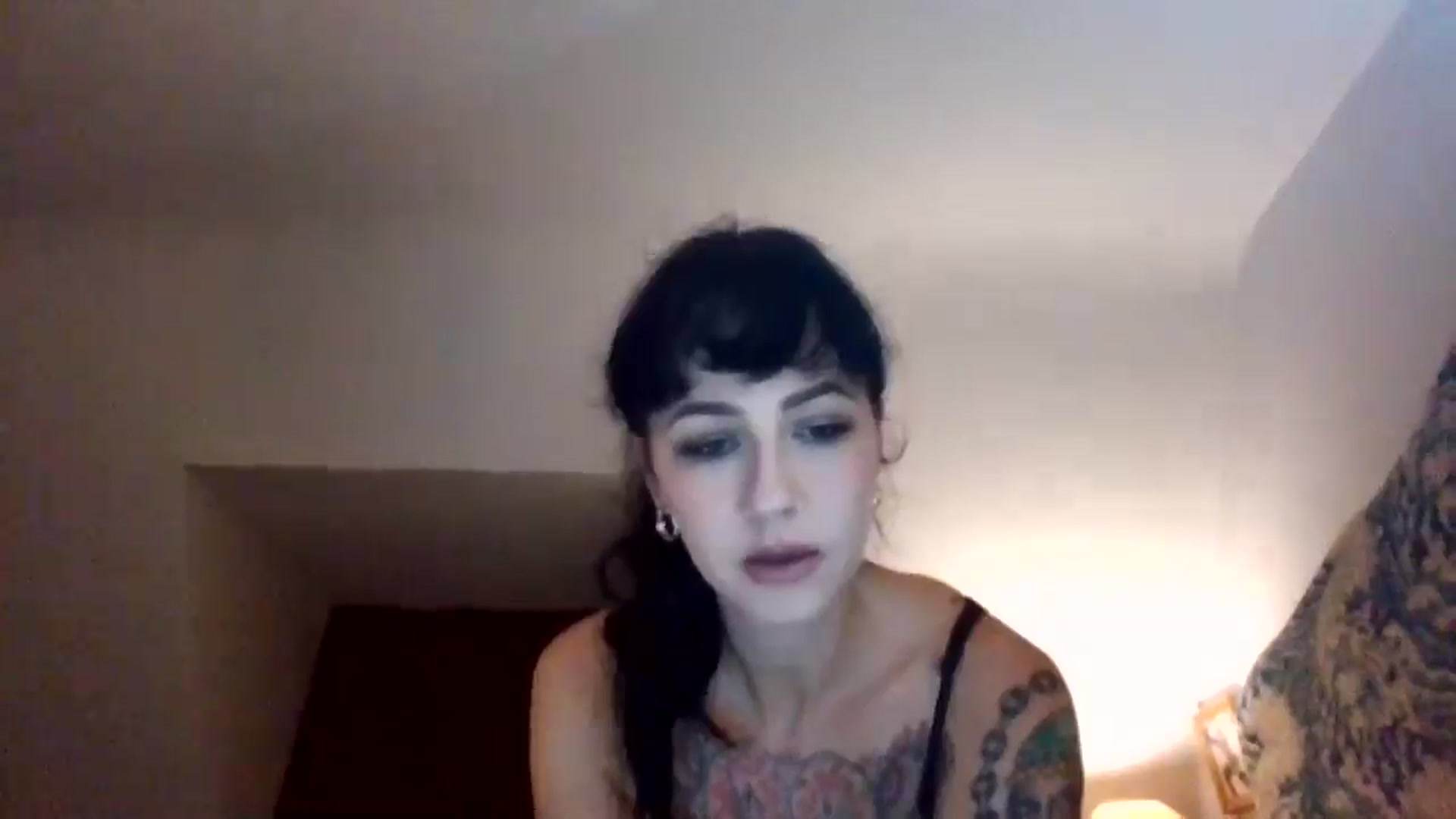 Gallery image thumbnail from MargotMills_'s myfreecams stream on, 10/14/2025, 20:47 image 17 of 20
