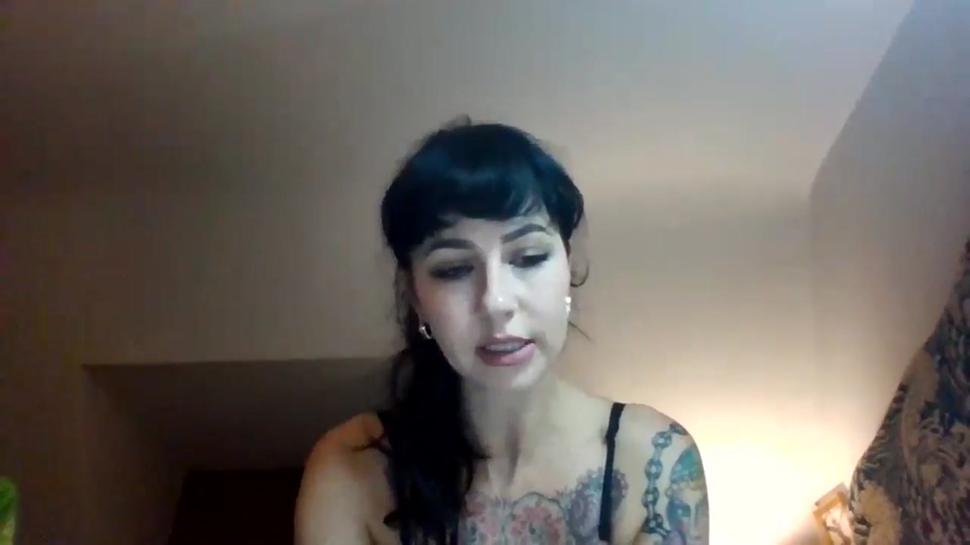 Gallery image thumbnail from MargotMills_'s myfreecams stream on, 10/14/2025, 21:19 image 19 of 20