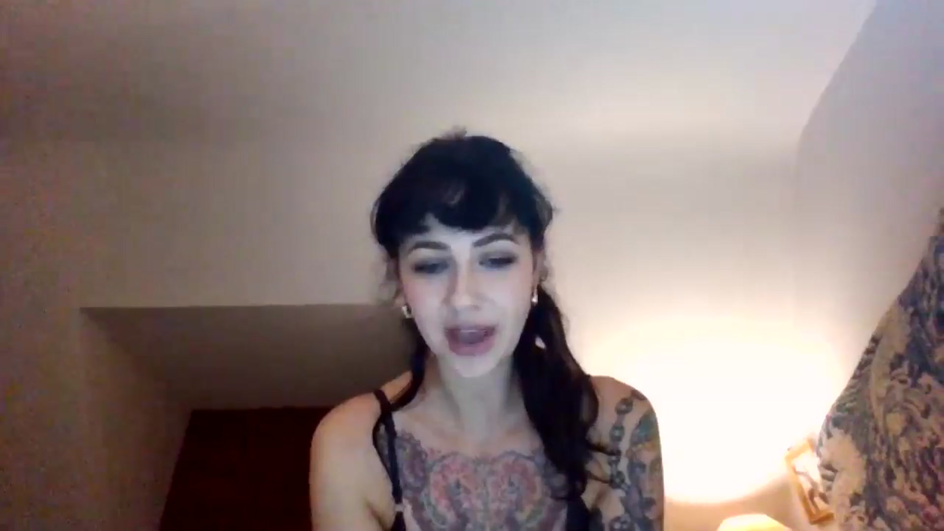 Gallery image thumbnail from MargotMills_'s myfreecams stream on, 10/14/2025, 22:36 image 11 of 20