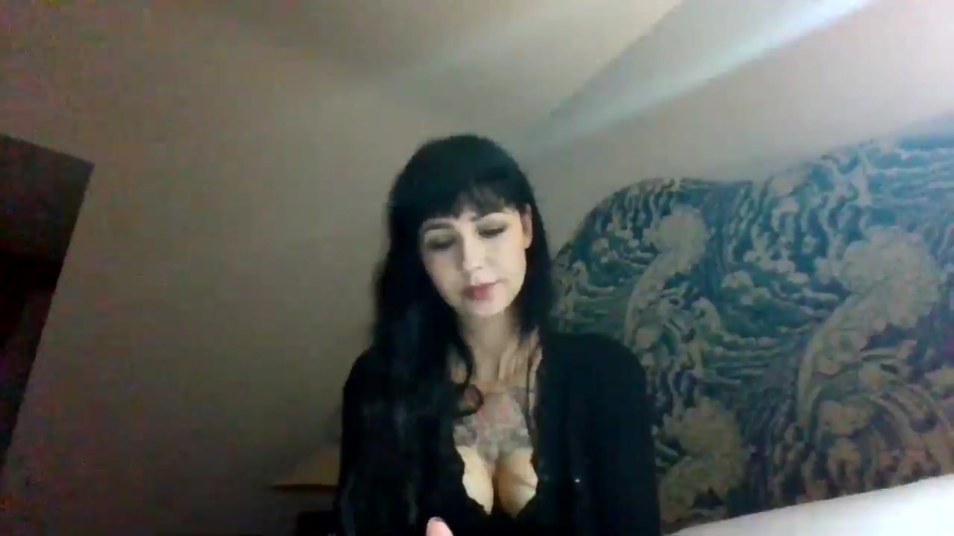 Gallery image thumbnail from MargotMills_'s myfreecams stream on, 10/18/2025, 21:08 image 6 of 20