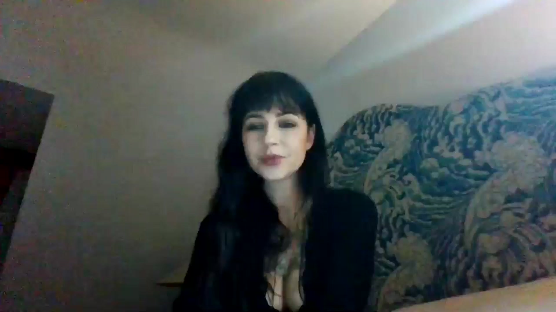 Gallery image thumbnail from MargotMills_'s myfreecams stream on, 10/18/2025, 21:08 image 1 of 20