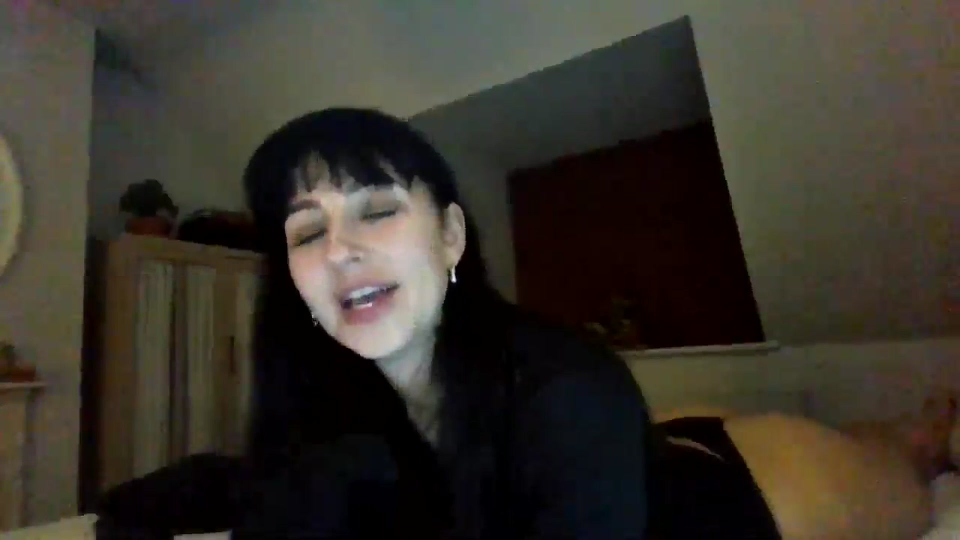 Gallery image thumbnail from MargotMills_'s myfreecams stream on, 10/21/2025, 21:11 image 17 of 20
