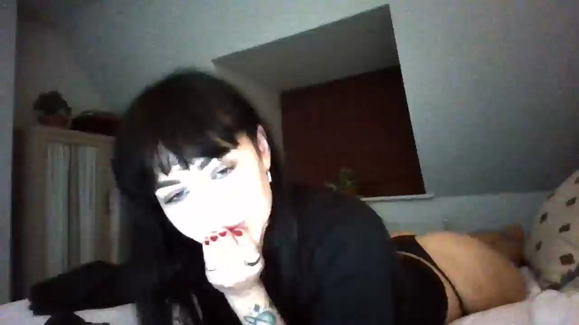 Gallery image thumbnail from MargotMills_'s myfreecams stream on, 10/21/2025, 21:11 image 12 of 20