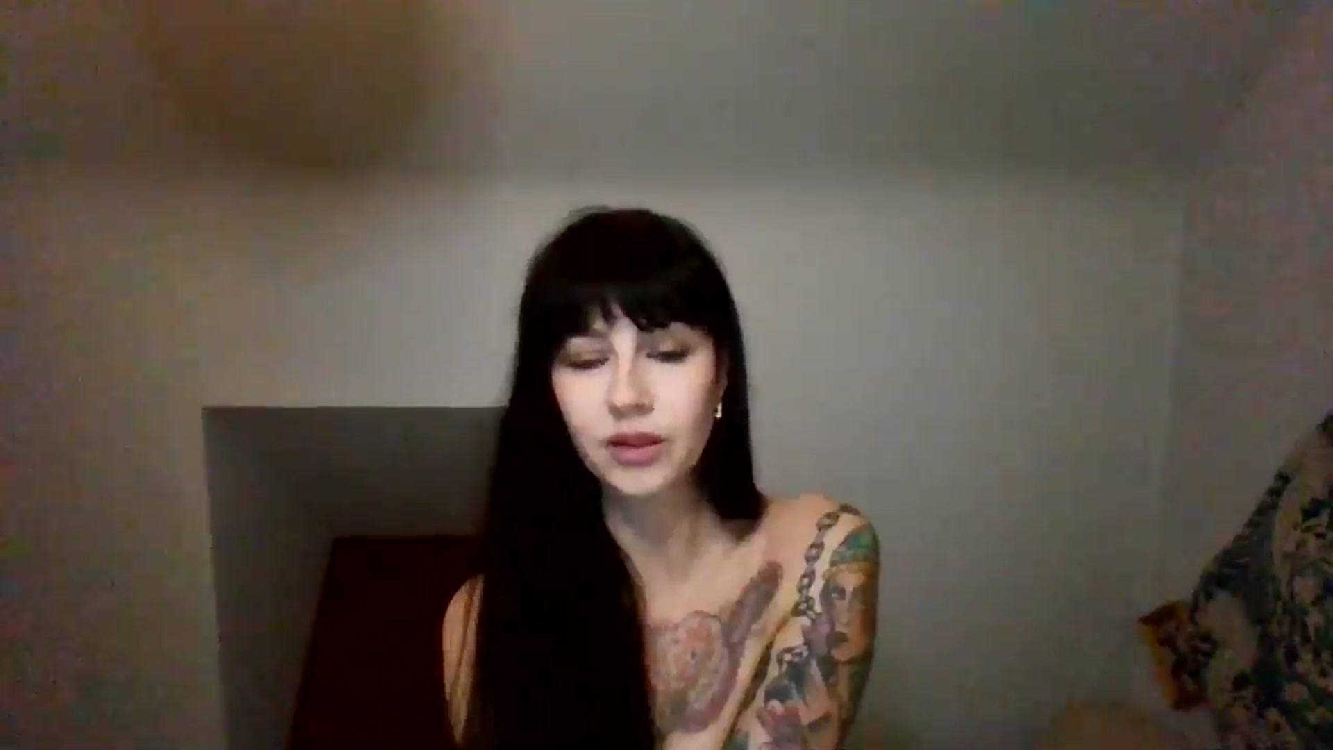 Gallery image thumbnail from MargotMills_'s myfreecams stream on, 10/26/2025, 23:07 image 16 of 20
