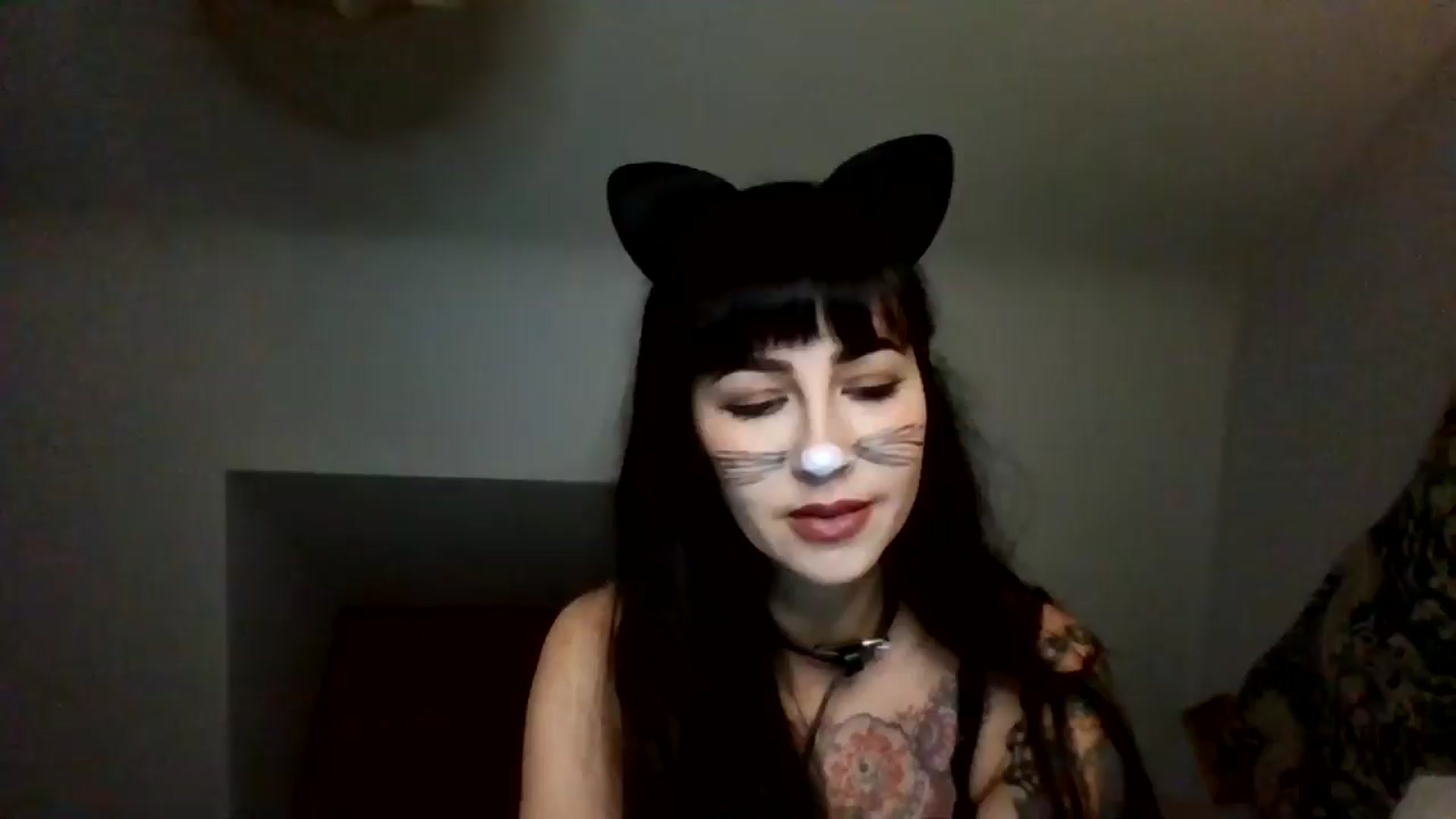 Gallery image thumbnail from MargotMills_'s myfreecams stream on, 10/30/2025, 23:27 image 1 of 20