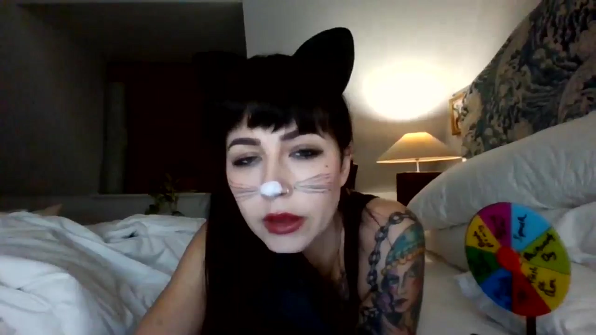 Gallery image thumbnail from MargotMills_'s myfreecams stream on, 10/31/2025, 22:42 image 15 of 20