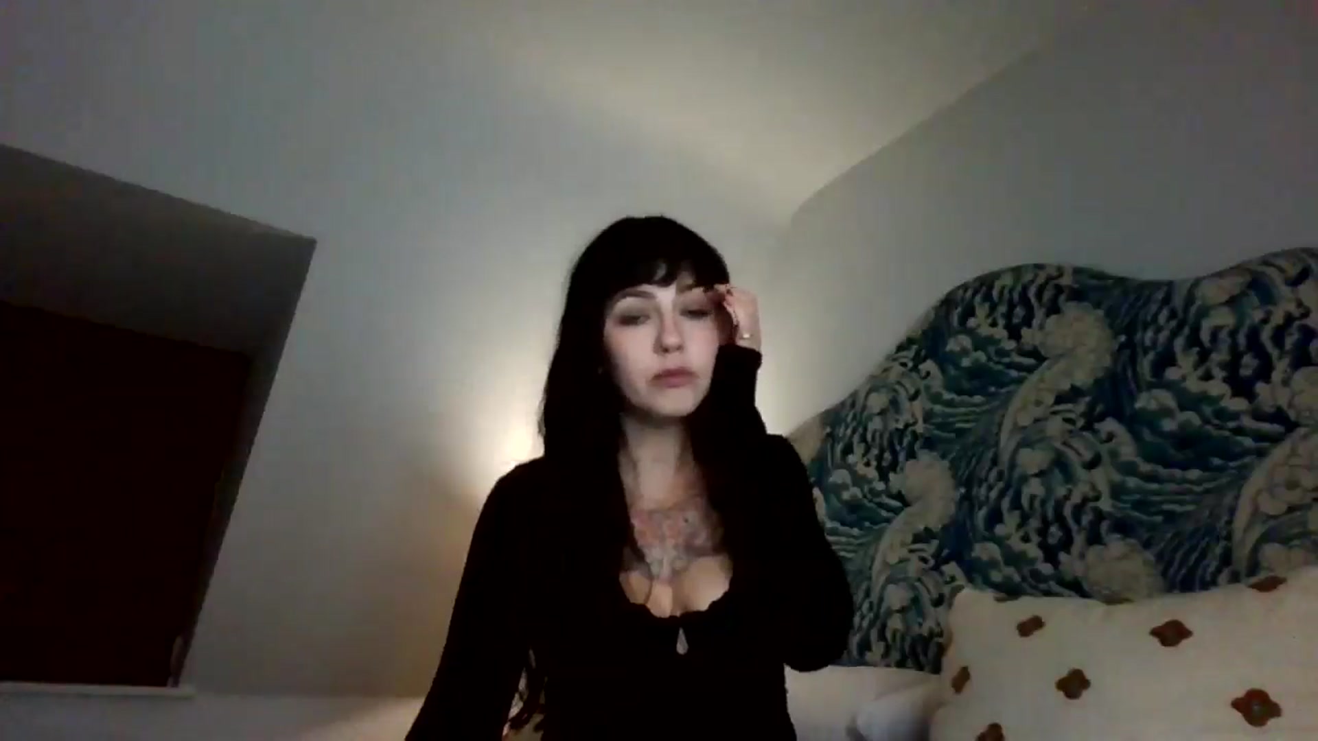 Gallery image thumbnail from MargotMills_'s myfreecams stream on, 11/03/2025, 23:21 image 16 of 20