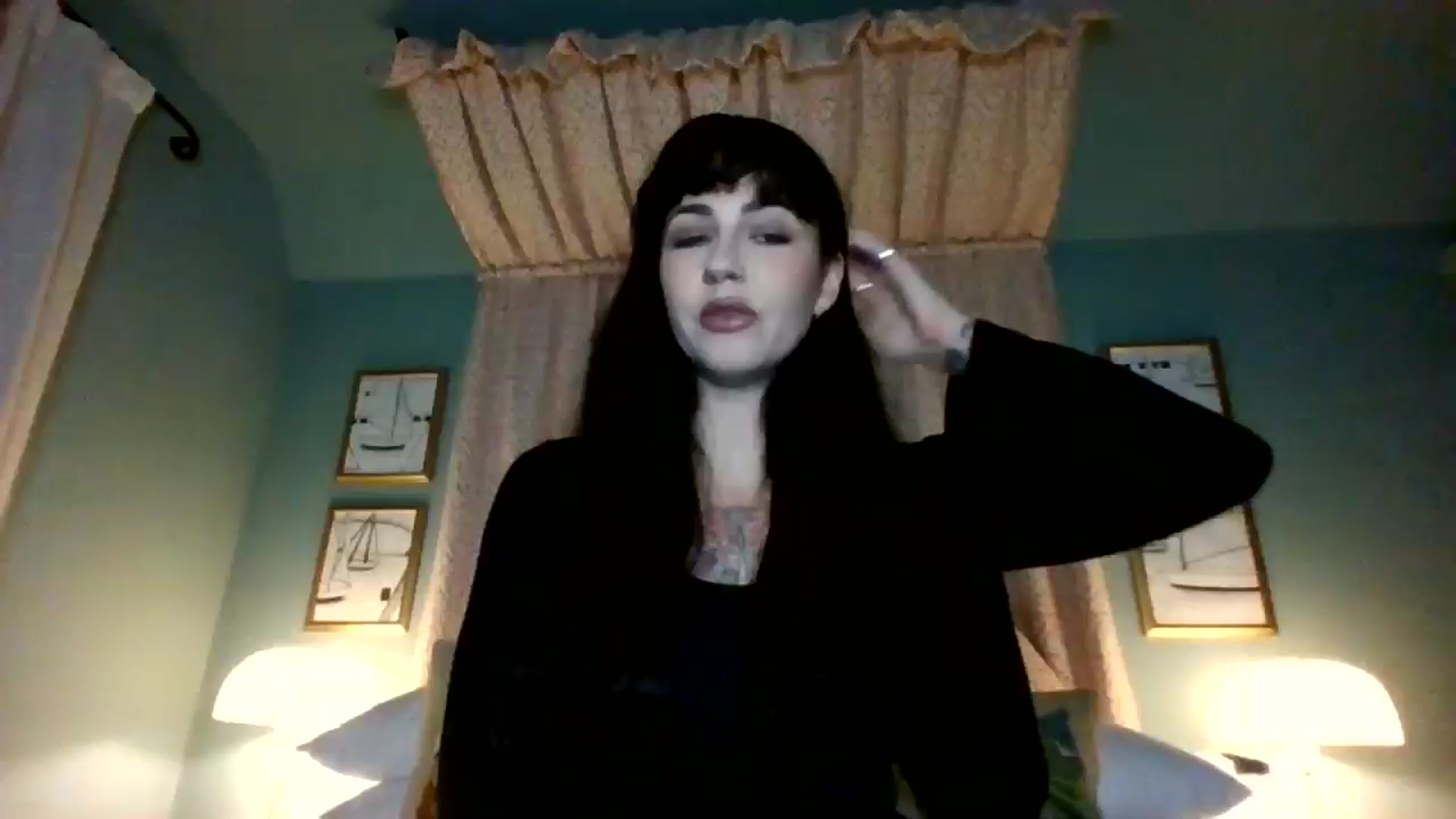 Gallery image thumbnail from MargotMills_'s myfreecams stream on, 11/06/2025, 22:12 image 1 of 20