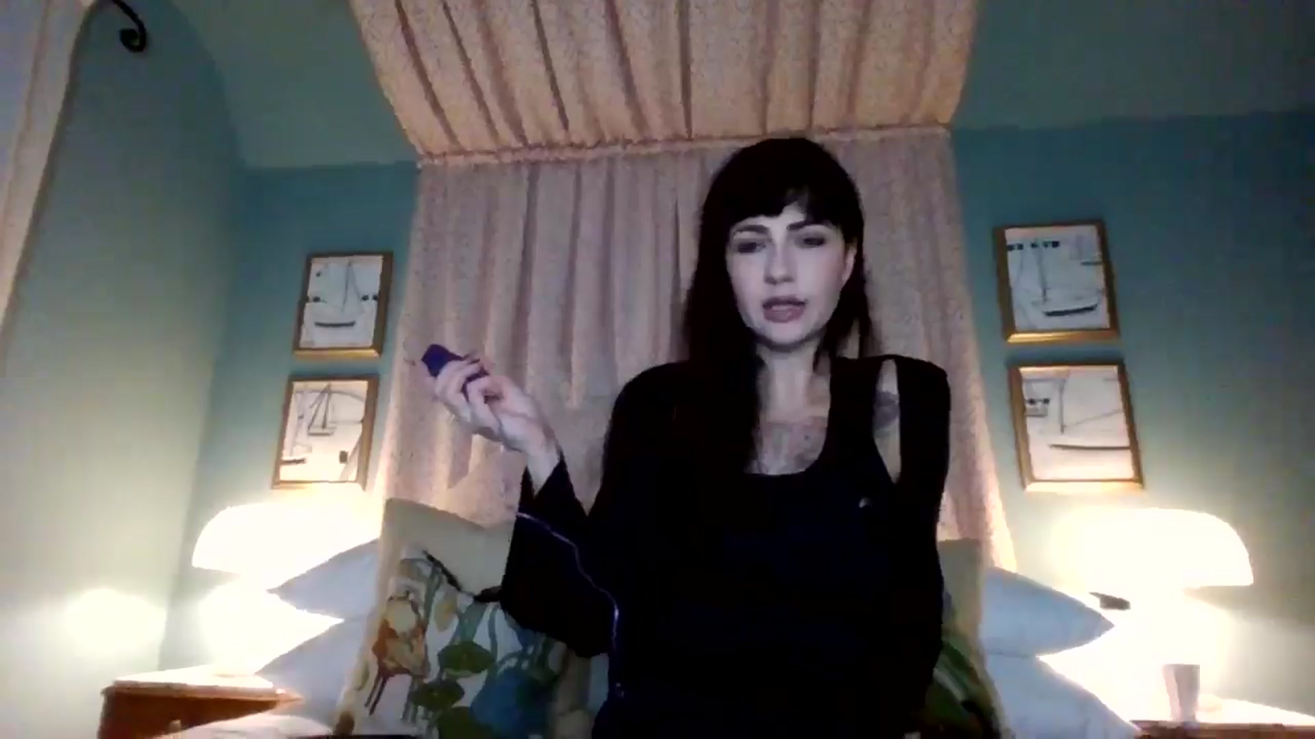 Gallery image thumbnail from MargotMills_'s myfreecams stream on, 11/06/2025, 22:12 image 12 of 20