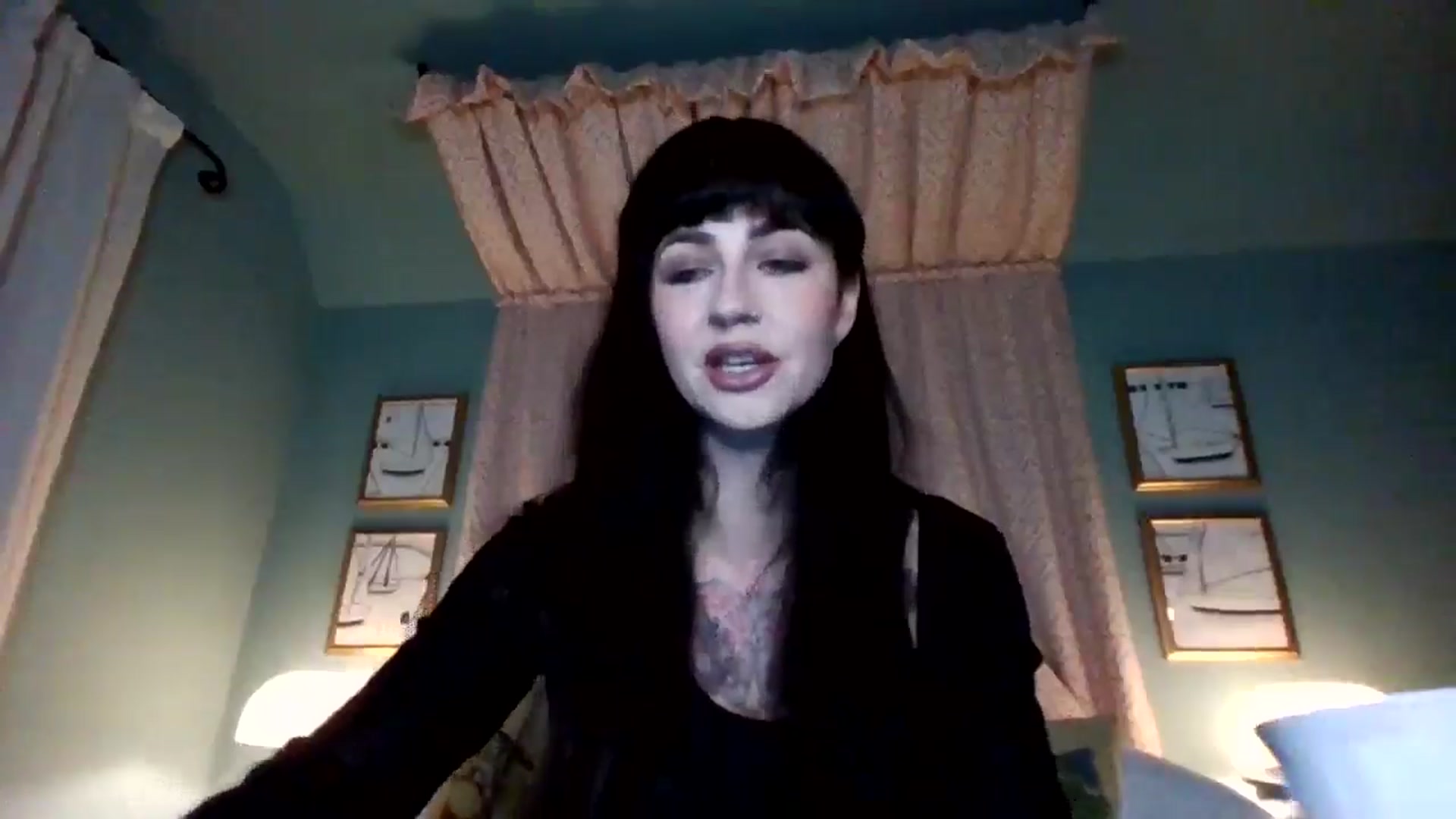 Gallery image thumbnail from MargotMills_'s myfreecams stream on, 11/06/2025, 22:12 image 6 of 20