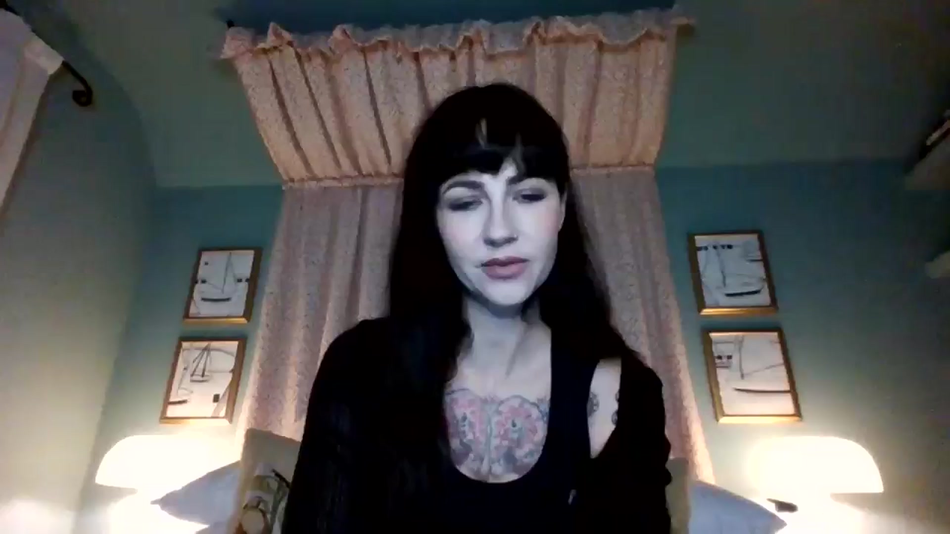 Gallery image thumbnail from MargotMills_'s myfreecams stream on, 11/06/2025, 22:27 image 1 of 20