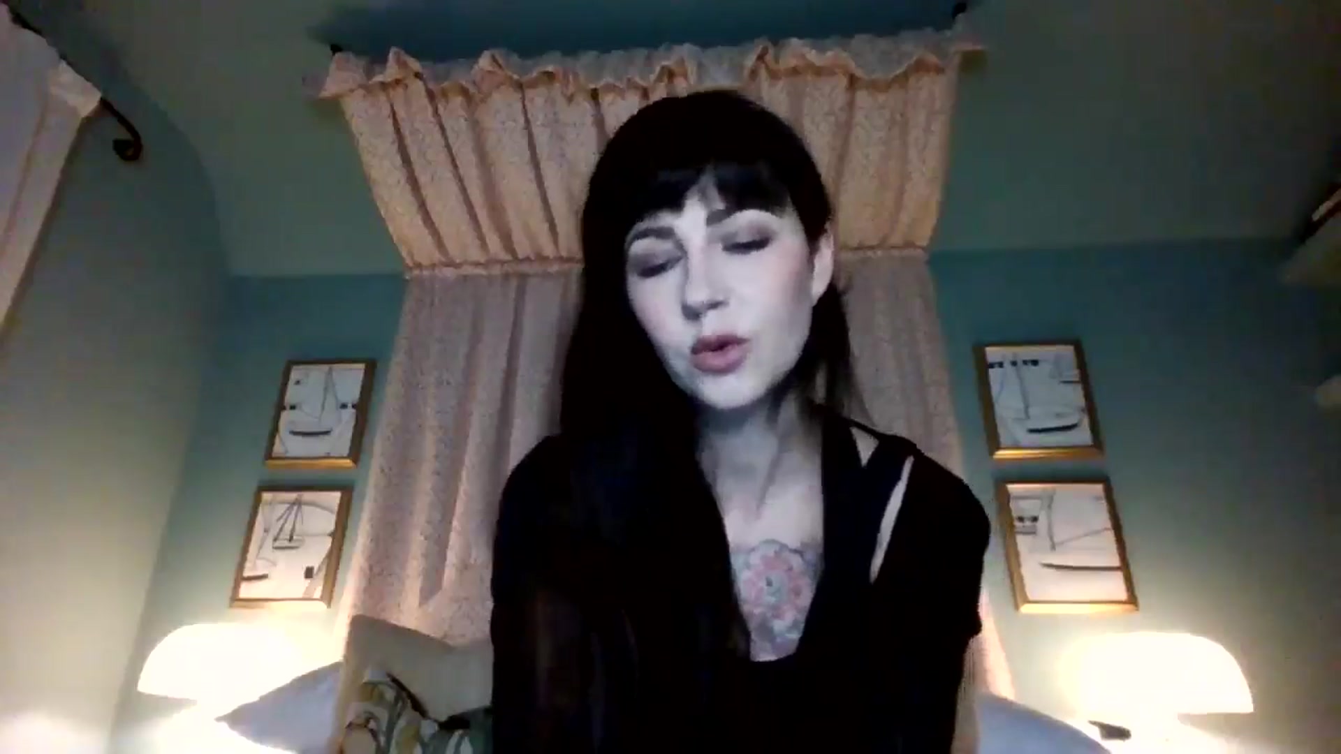 Gallery image thumbnail from MargotMills_'s myfreecams stream on, 11/06/2025, 22:27 image 18 of 20