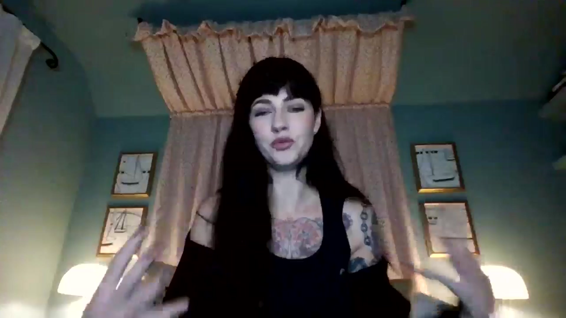Gallery image thumbnail from MargotMills_'s myfreecams stream on, 11/06/2025, 22:27 image 7 of 20