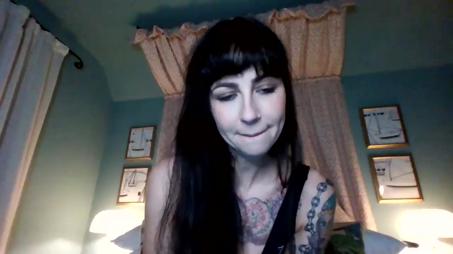 Gallery image thumbnail from MargotMills_'s myfreecams stream on, 11/07/2025, 24:02 image 16 of 20