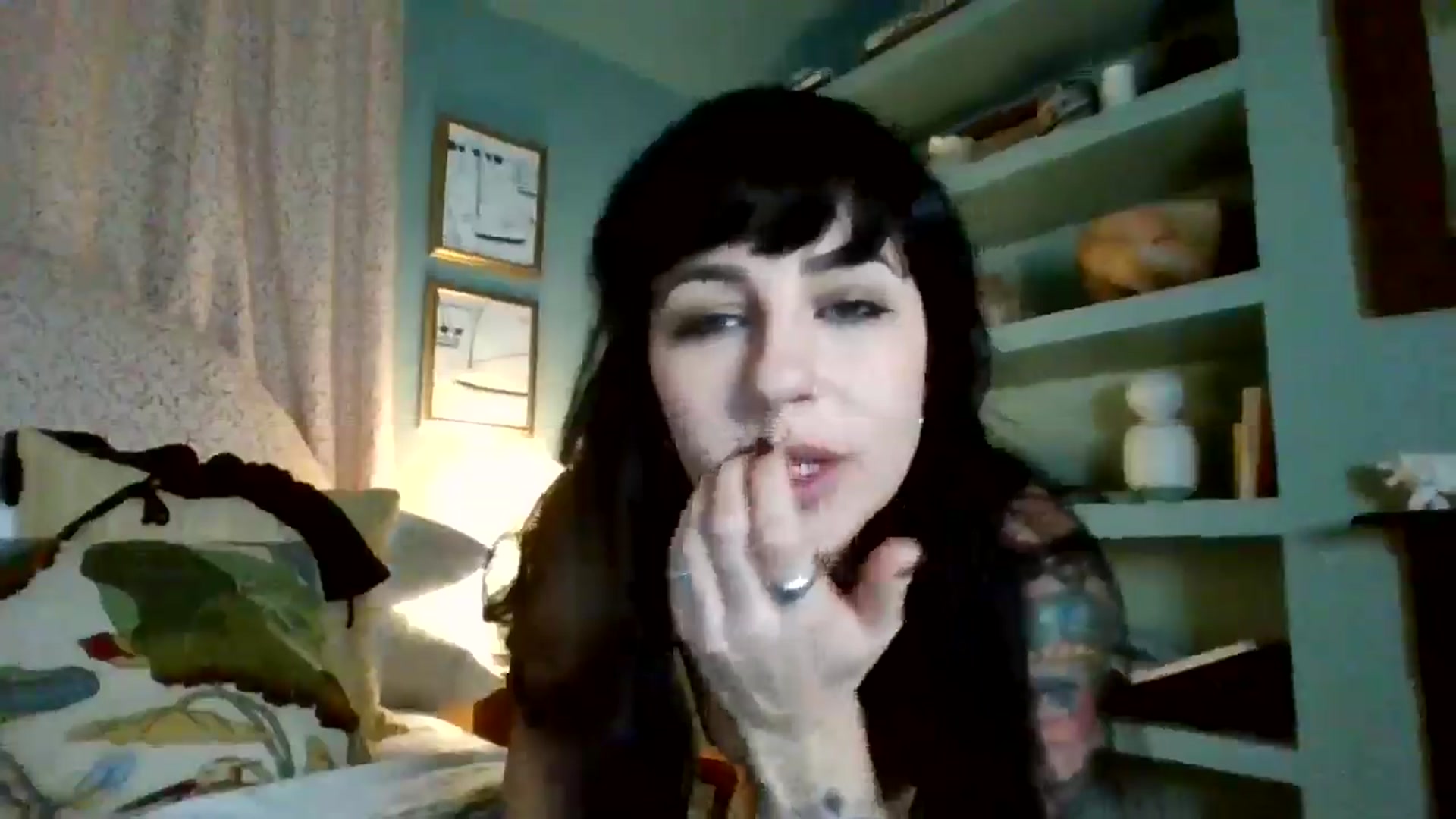 Gallery image thumbnail from MargotMills_'s myfreecams stream on, 11/09/2025, 22:15 image 15 of 20