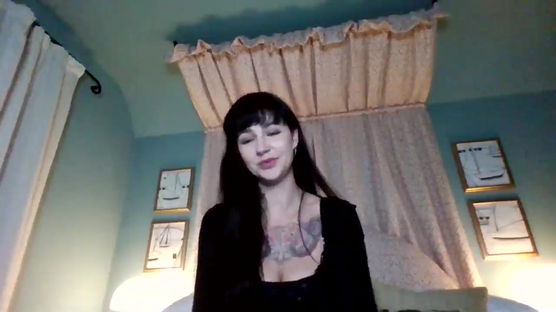 Gallery image thumbnail from MargotMills_'s myfreecams stream on, 11/09/2025, 22:15 image 8 of 20