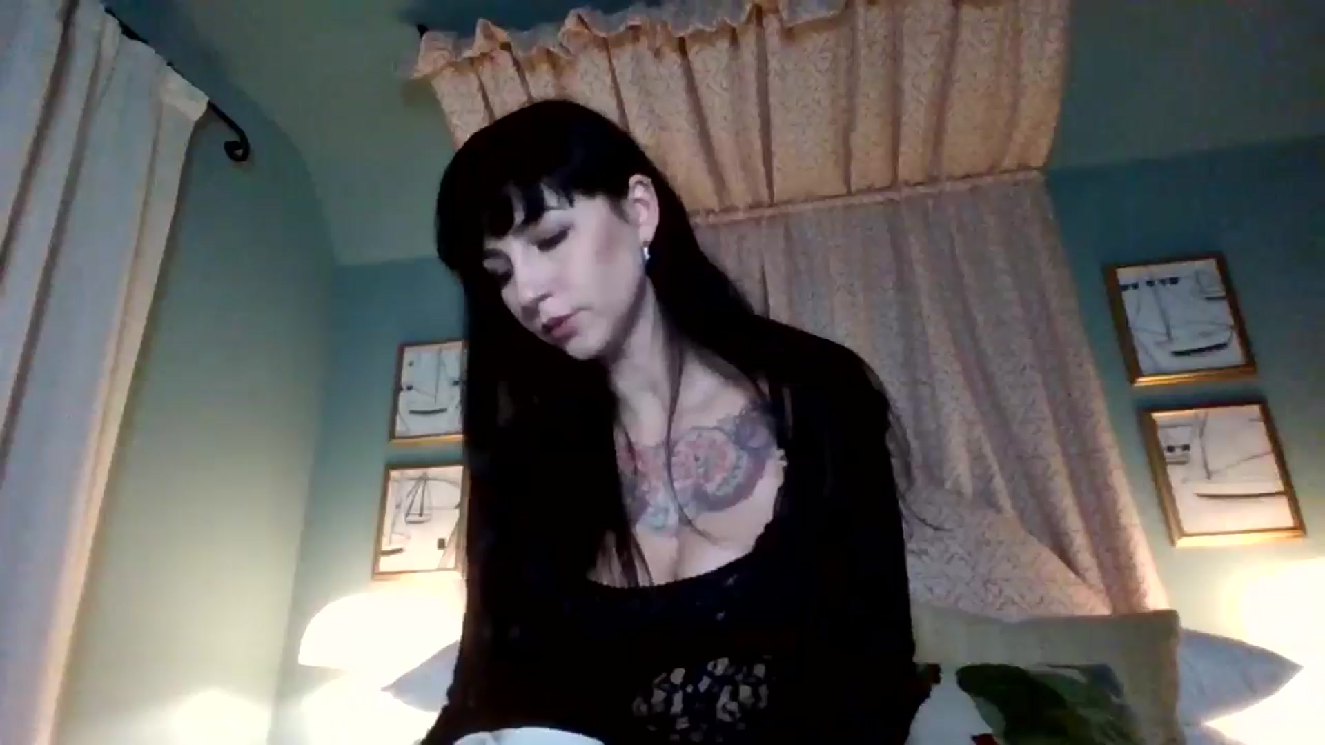 Gallery image thumbnail from MargotMills_'s myfreecams stream on, 11/09/2025, 22:15 image 11 of 20