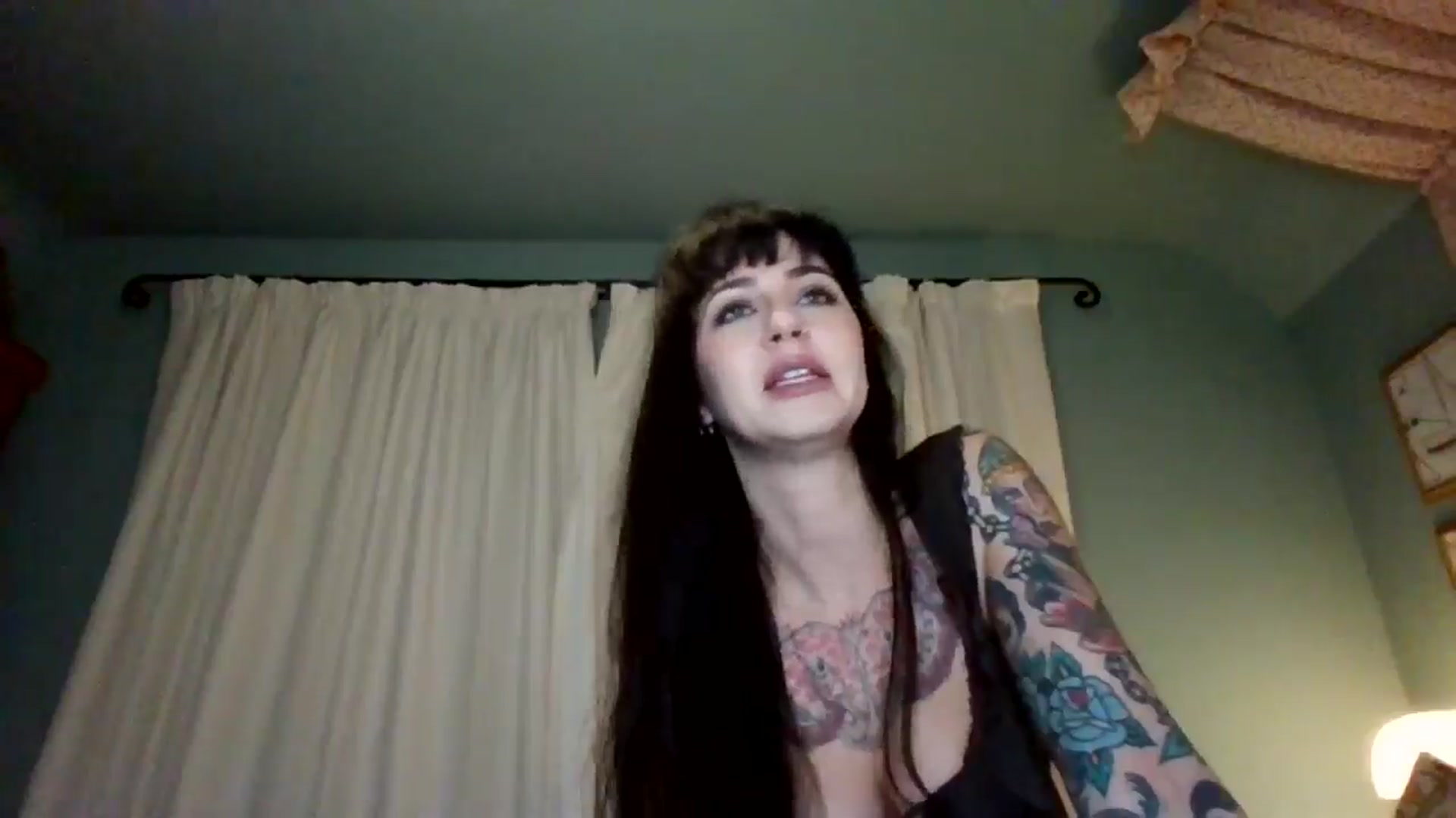 Gallery image thumbnail from MargotMills_'s myfreecams stream on, 11/10/2025, 22:39 image 11 of 20